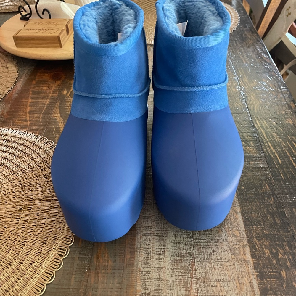 UGG platform boots